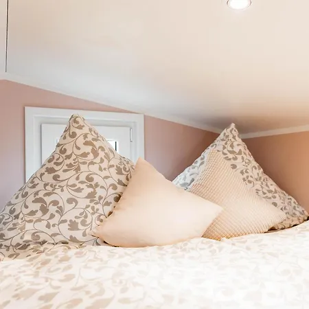 Huxfeld-hof - Tiny-house Kuhni *